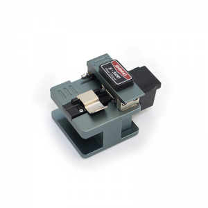 फाइबर क्लीवर